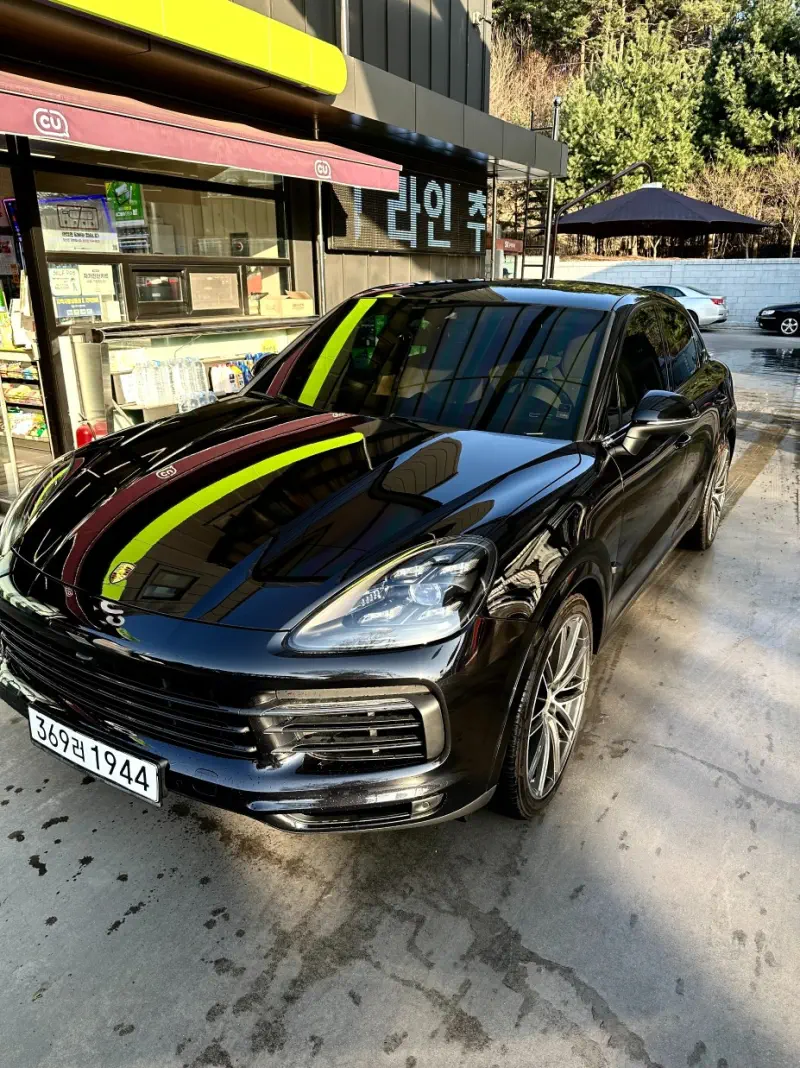 Porsche CAYENNE