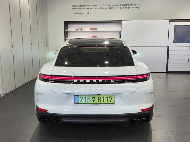 Porsche PANAMERA
