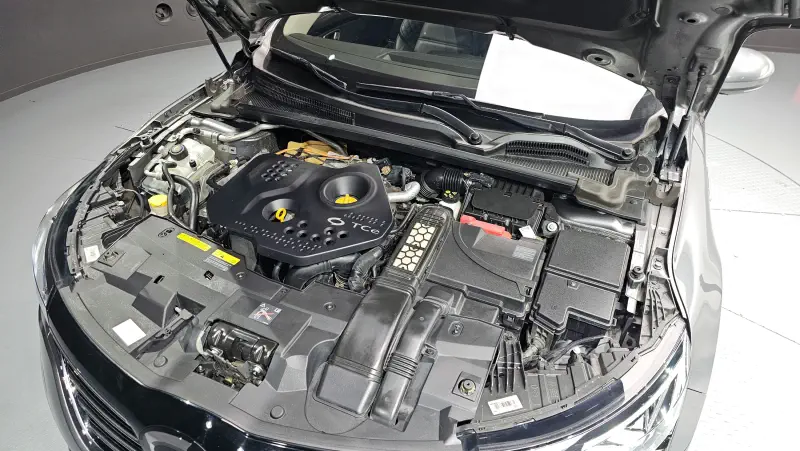 Renault SM6