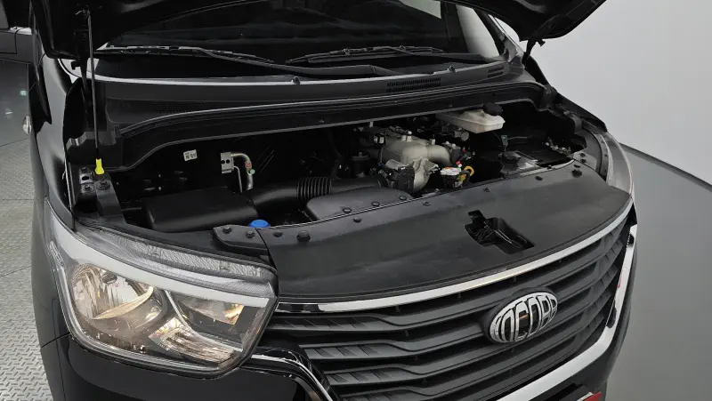 Hyundai Grand Starex