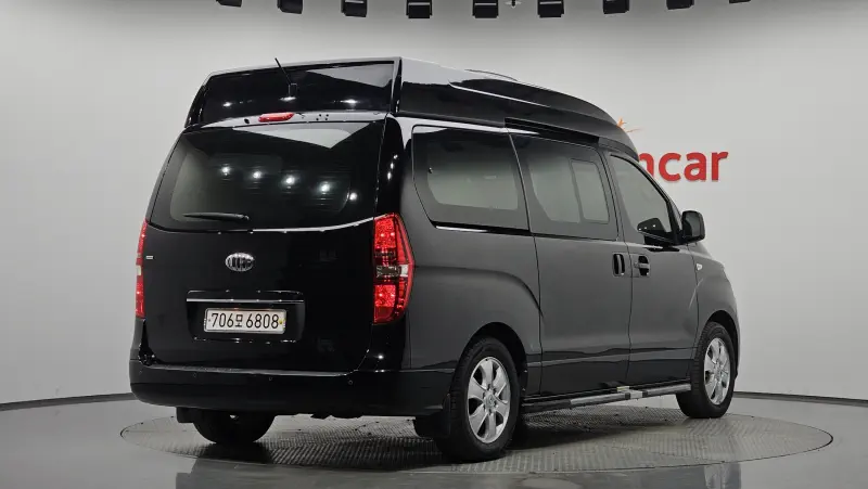 Hyundai Grand Starex