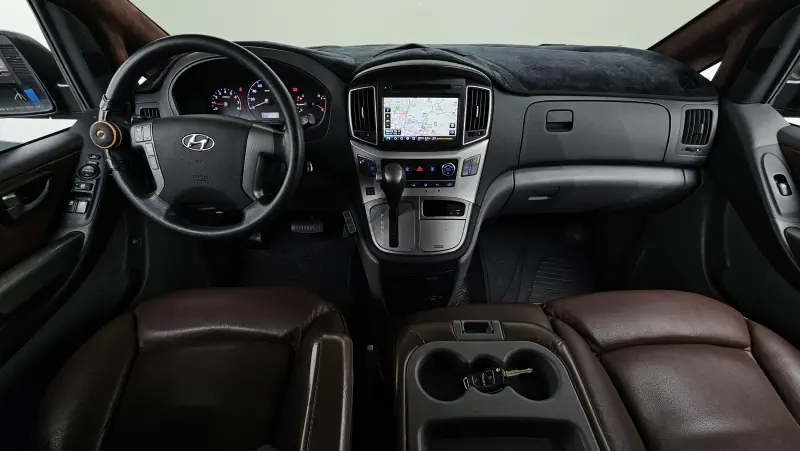 Hyundai Grand Starex
