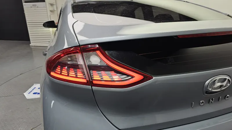 Hyundai Ioniq