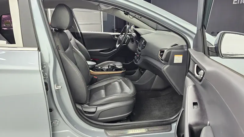 Hyundai Ioniq