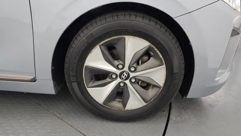 Hyundai Ioniq