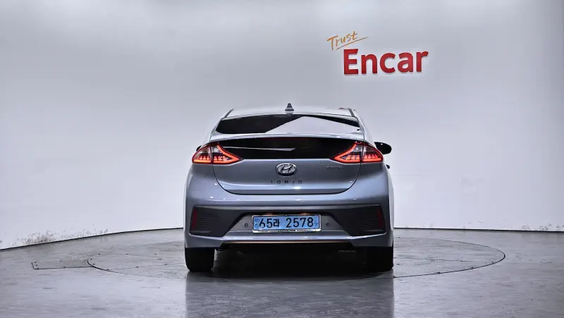 Hyundai Ioniq