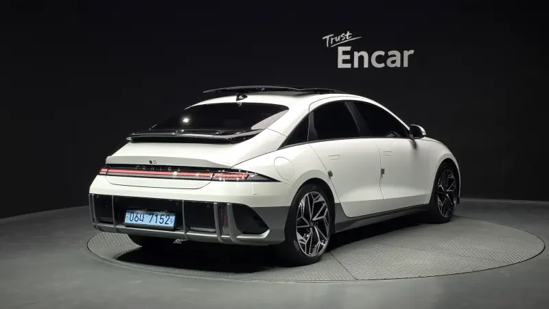 Hyundai Ioniq 6