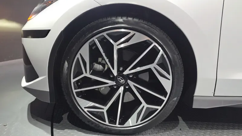 Hyundai Ioniq 6