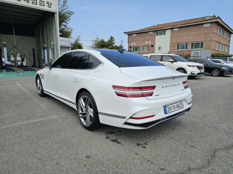 Genesis G80