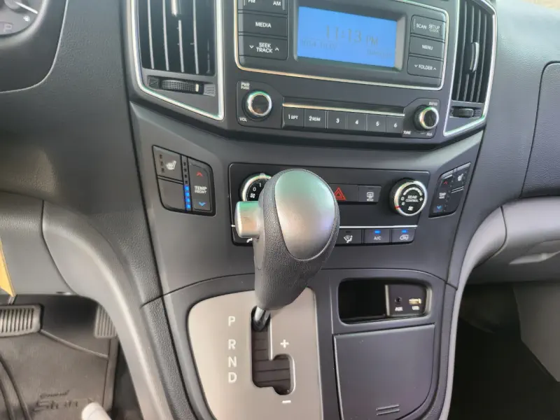 Hyundai Grand Starex