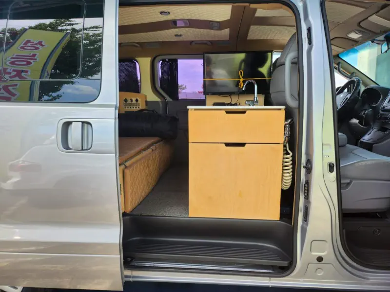 Hyundai Grand Starex