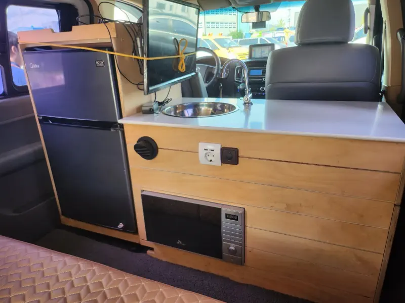Hyundai Grand Starex
