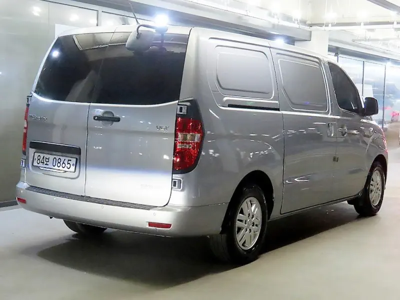 Hyundai Grand Starex