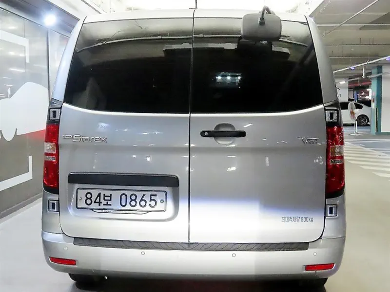 Hyundai Grand Starex