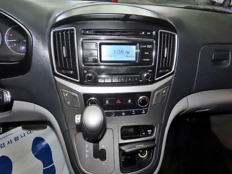 Hyundai Grand Starex