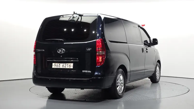 Hyundai Grand Starex