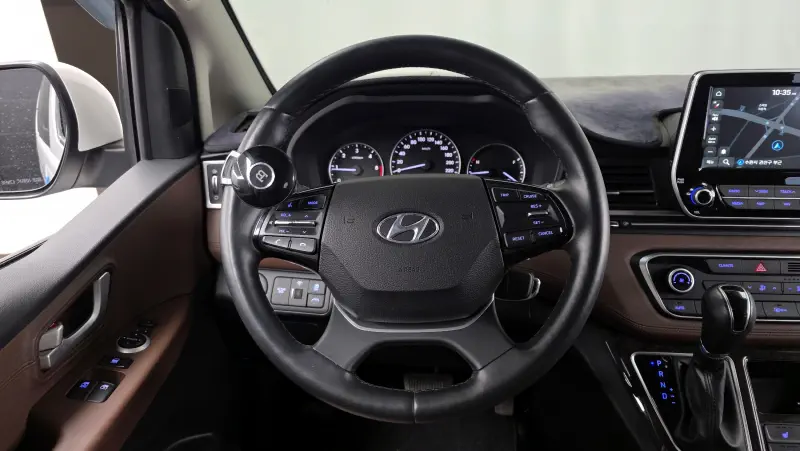 Hyundai Grand Starex