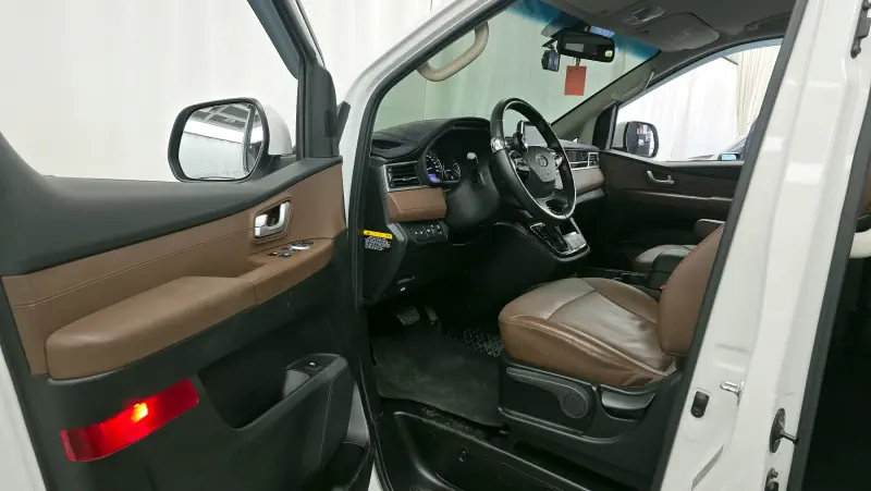 Hyundai Grand Starex