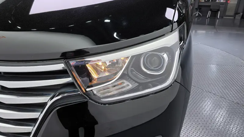 Hyundai Grand Starex