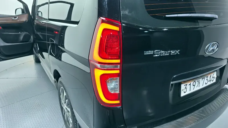 Hyundai Grand Starex