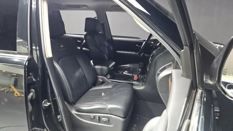 Infiniti QX