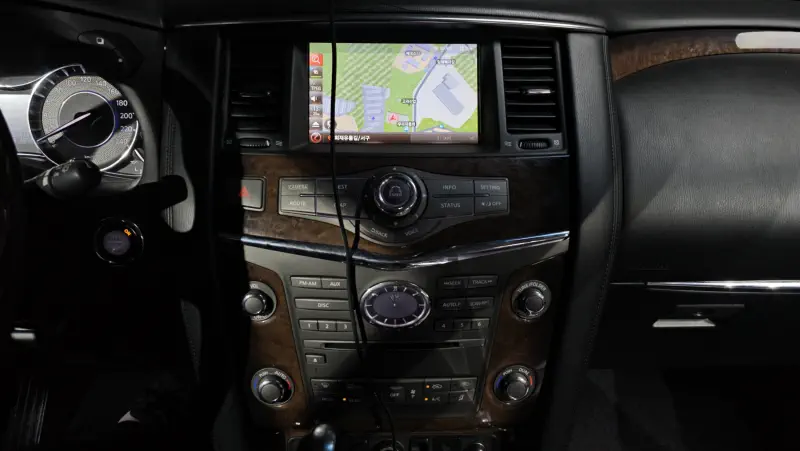 Infiniti QX