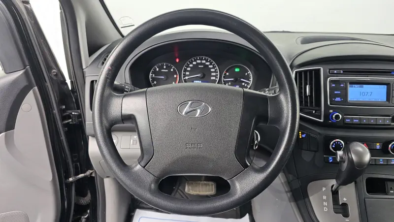 Hyundai Grand Starex