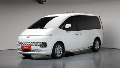 Hyundai Staria