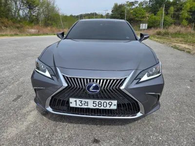 Lexus ES300h