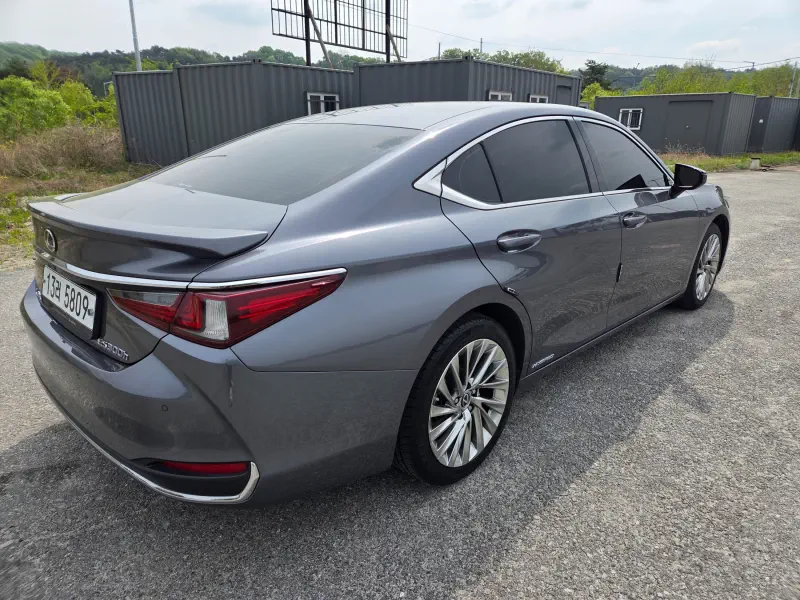 Lexus ES300h