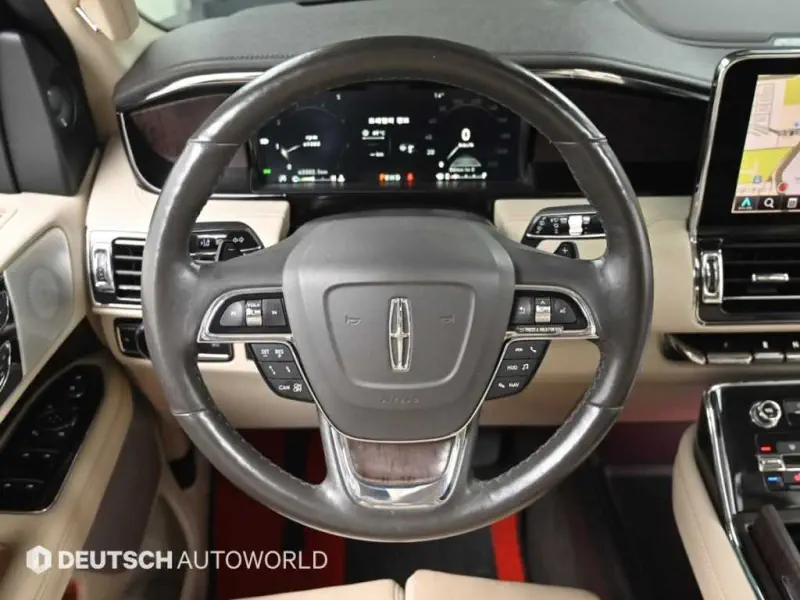 Lincoln Navigator
