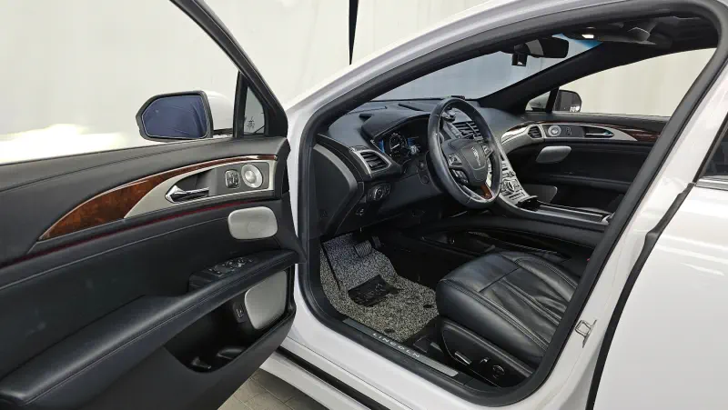 Lincoln MKZ