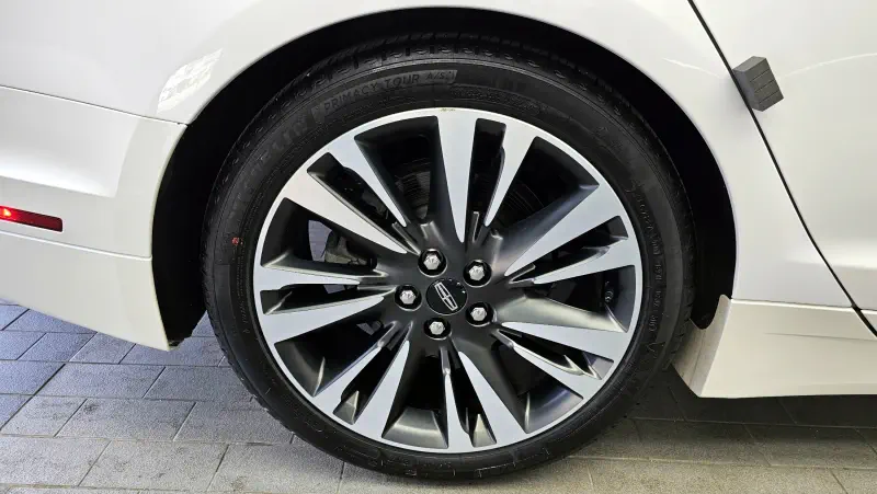Lincoln MKZ