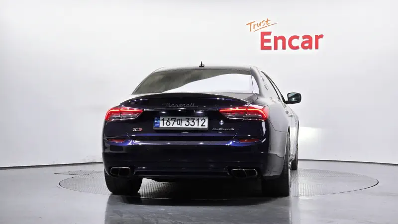 Maserati Quattroporte