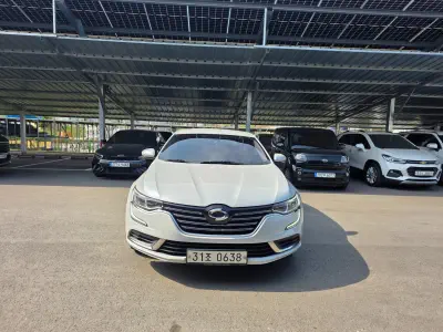 Renault SM6