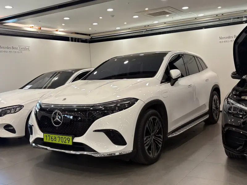 Mercedes-Benz EQS SUV
