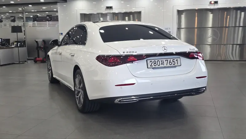 Mercedes-Benz E-Class