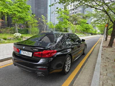 BMW 5-Series