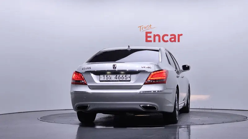 Hyundai Equus