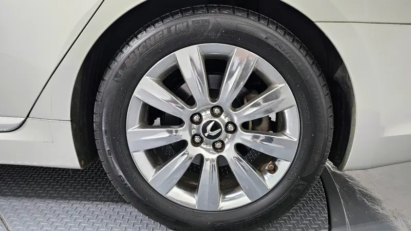 Hyundai Equus