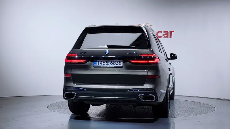BMW X7