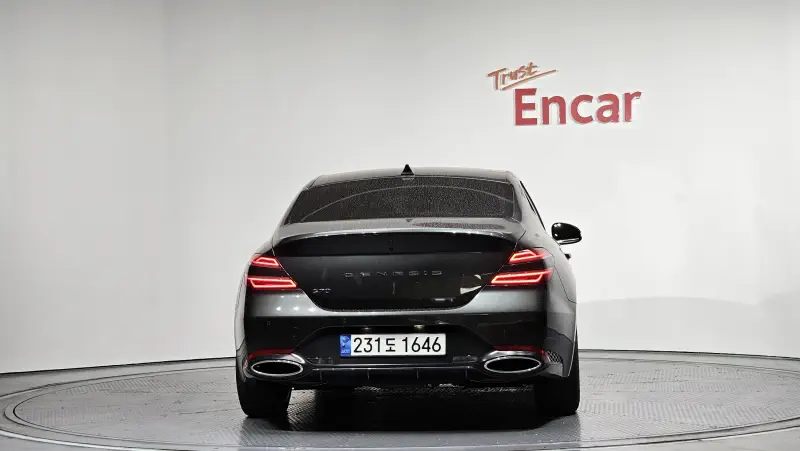 Genesis G70