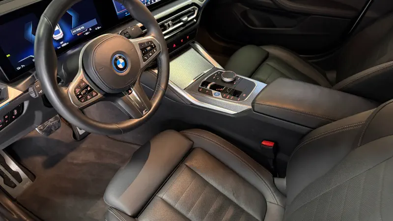 BMW i4