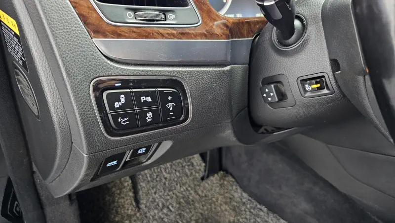 Hyundai Equus