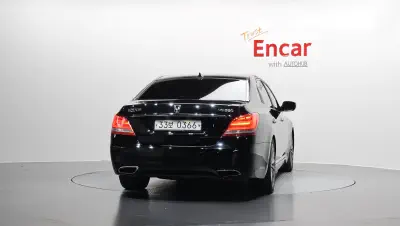 Hyundai Equus