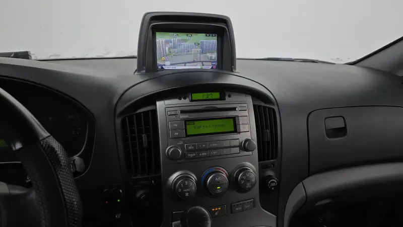 Hyundai Grand Starex
