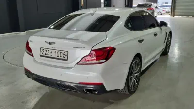 Genesis G70