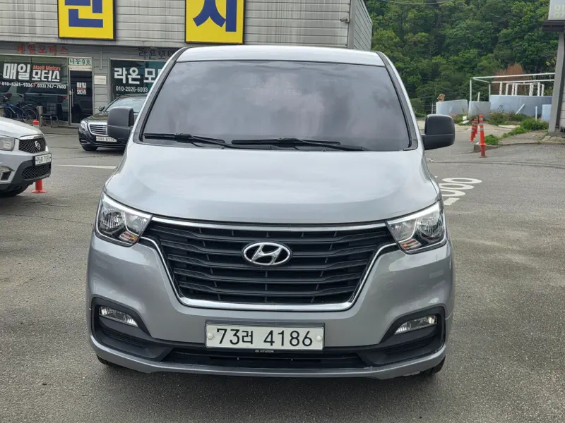 Hyundai Grand Starex