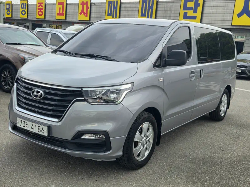Hyundai Grand Starex