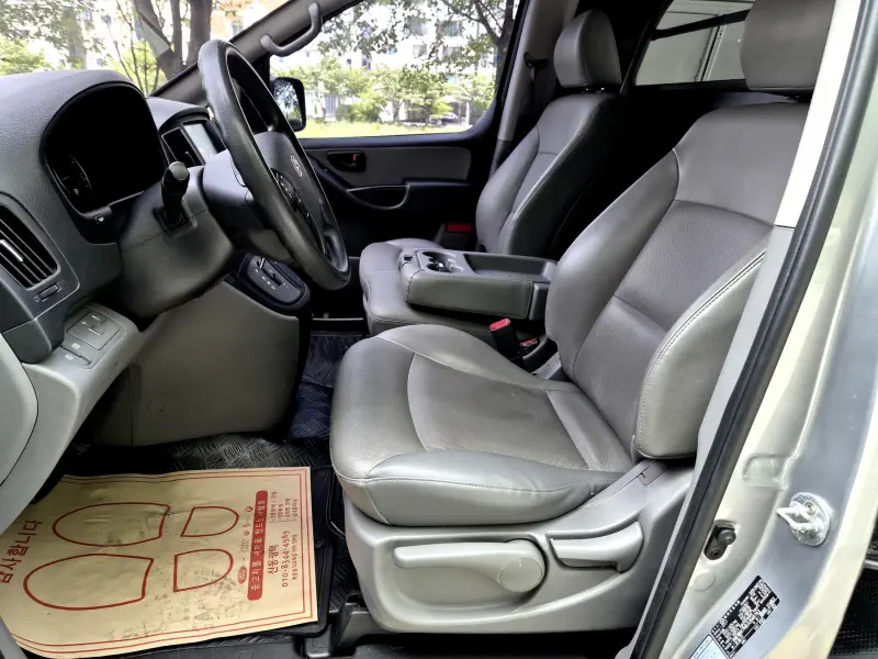 Hyundai Grand Starex